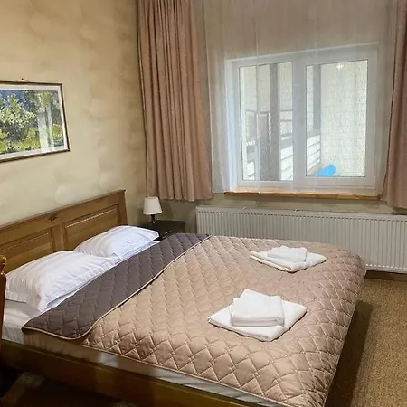 Courtyard * 슬랍스크