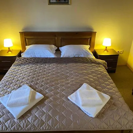 Courtyard * 슬랍스크