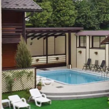 아파트 Courtyard *