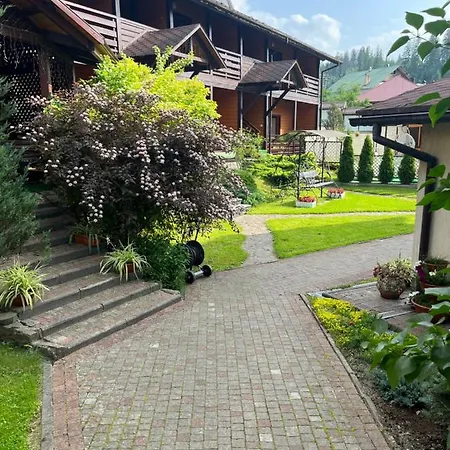 Apartment Courtyard Slavske