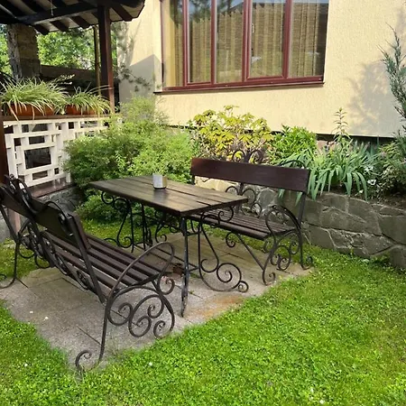 Apartment Courtyard Slavske