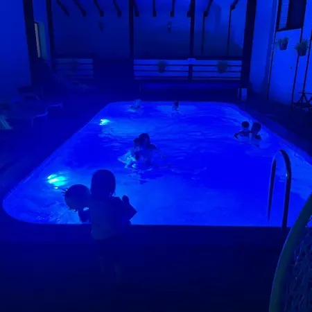 Courtyard 아파트 *