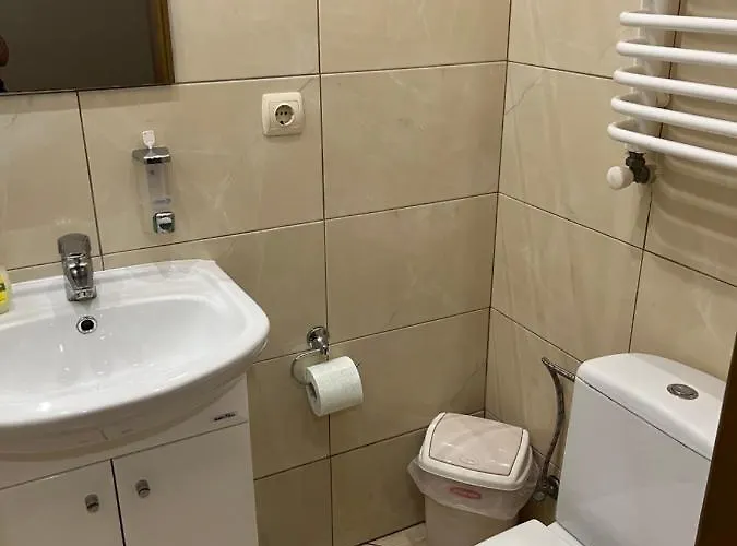 Courtyard Apartman *
